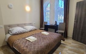 Cozy Apartments In Hotel Near Sofiyvka Park